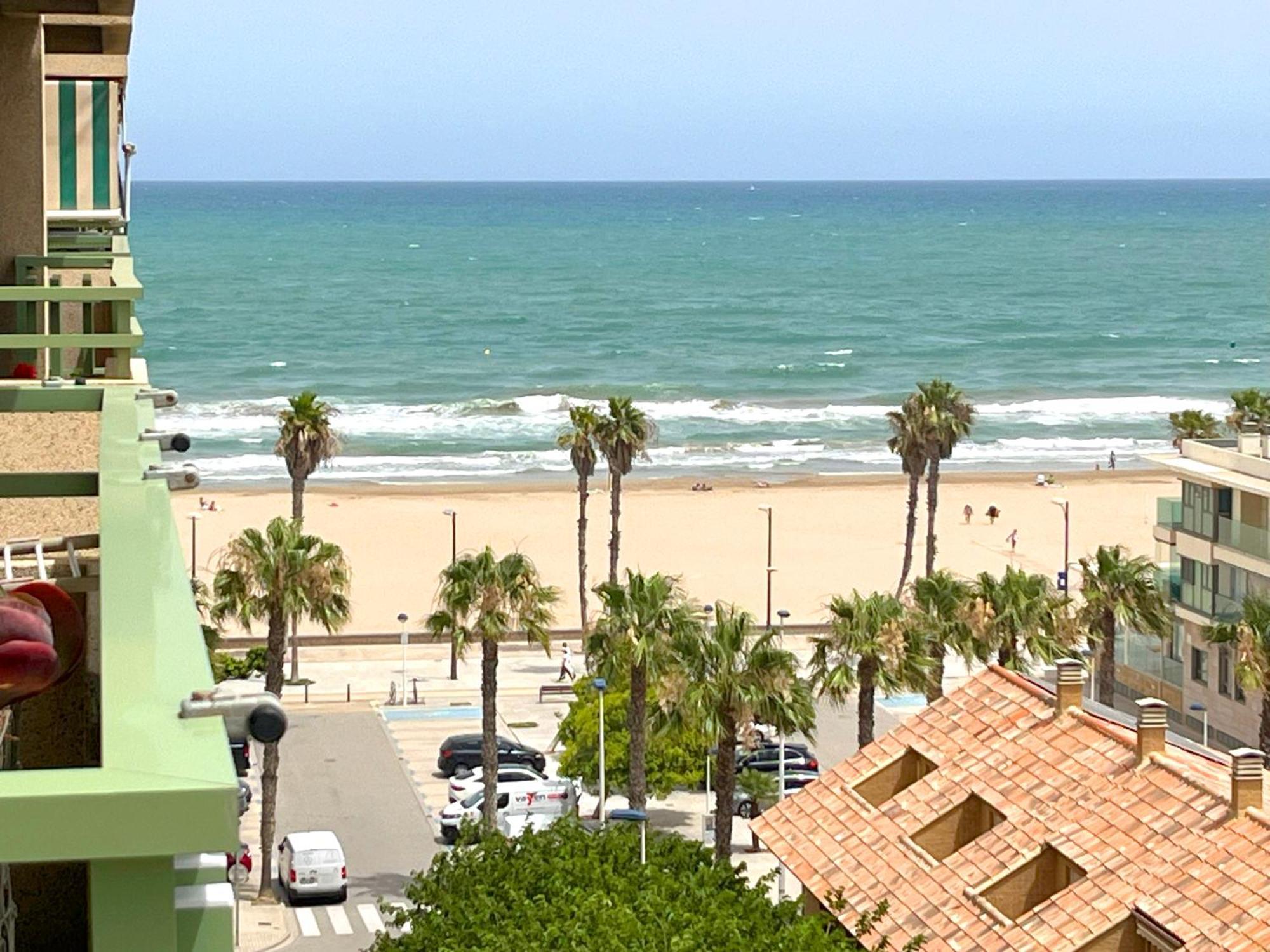 Stylish Well-Connected Beachfront Flat Valencia Exterior foto