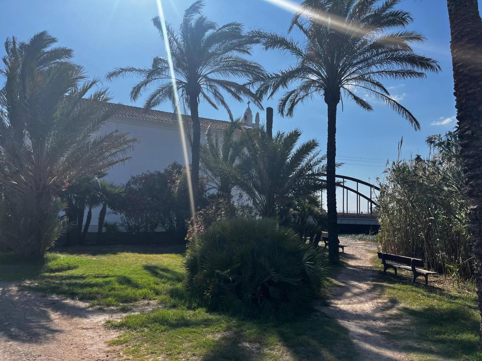 Stylish Well-Connected Beachfront Flat Valencia Exterior foto